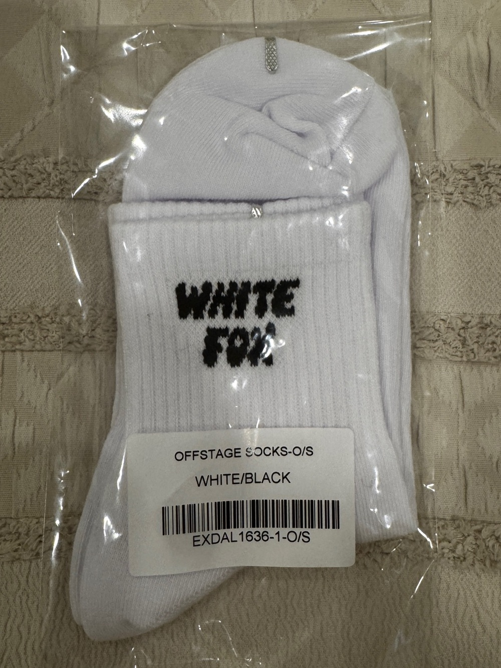 NWT White Fox Boutique White/Black Cushioned Crew Socks